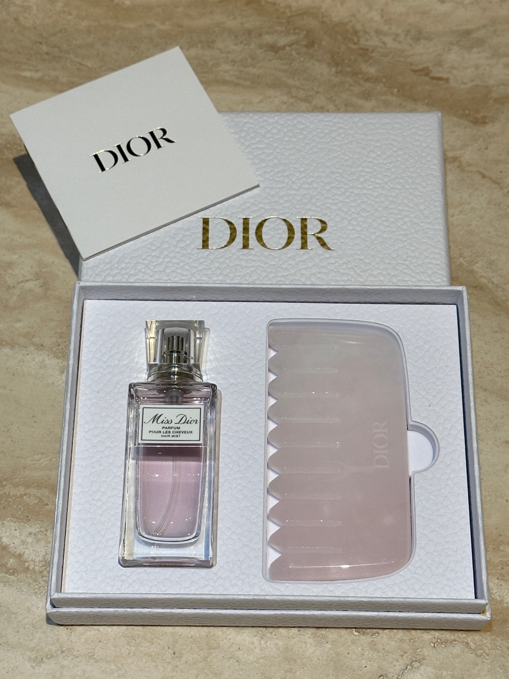 Dior Miss Dior Hair Mist & Rose Quartz Comb Limited Edition Set